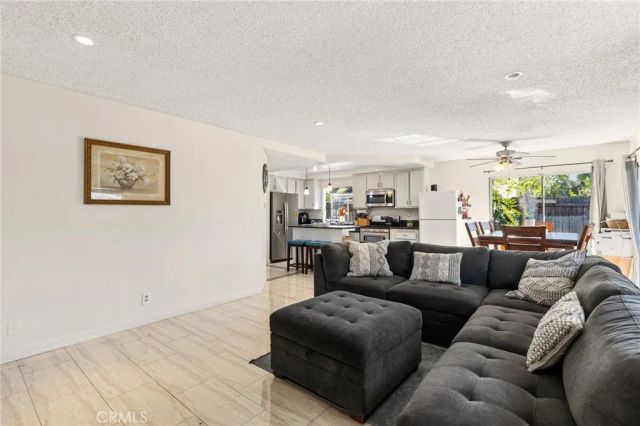 11545 Honeyglen, Pacoima, CA 91331