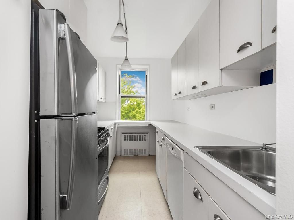 3901 Independence Avenue 6H, Bronx, NY 10463 — photo 4