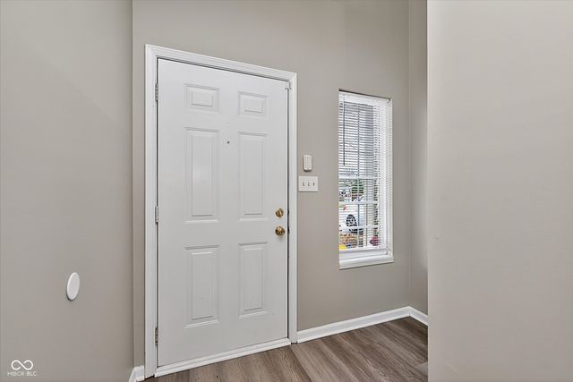 5549 Nighthawk Way, Indianapolis, IN 46254