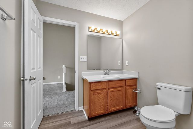 5549 Nighthawk Way, Indianapolis, IN 46254