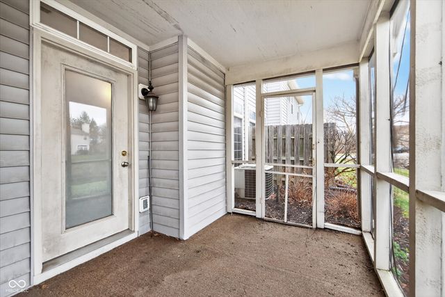 5549 Nighthawk Way, Indianapolis, IN 46254