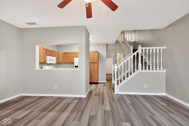 5549 Nighthawk Way, Indianapolis, IN 46254