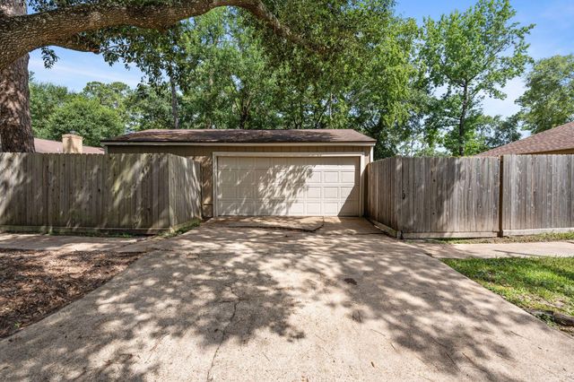 14923 Forest Lodge Court, Houston, TX 77070