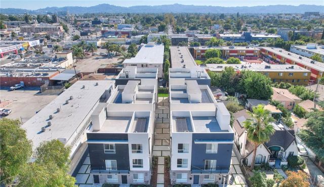11722 Hamlin Street, North Hollywood, CA 91606