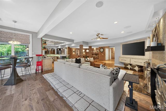 910 Peruque View Drive, Wentzville, MO 63385