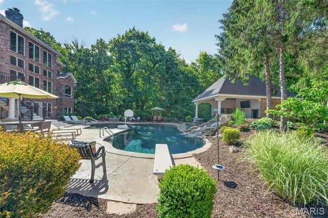 910 Peruque View Drive, Wentzville, MO 63385