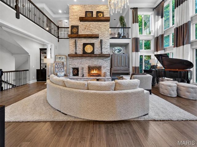 910 Peruque View Drive, Wentzville, MO 63385