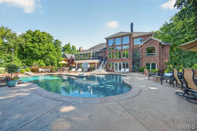 910 Peruque View Drive, Wentzville, MO 63385