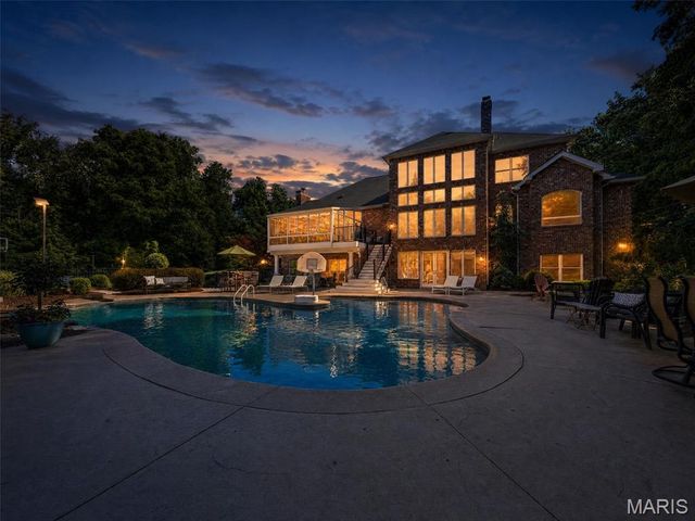 910 Peruque View Drive, Wentzville, MO 63385