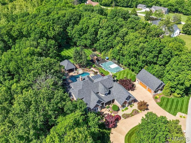 910 Peruque View Drive, Wentzville, MO 63385