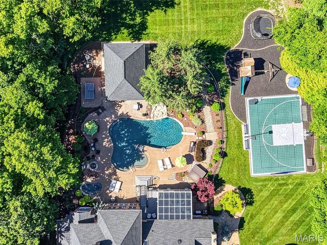 910 Peruque View Drive, Wentzville, MO 63385