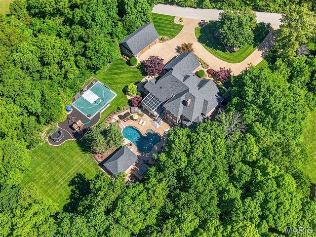 910 Peruque View Drive, Wentzville, MO 63385