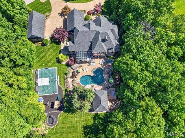 910 Peruque View Drive, Wentzville, MO 63385