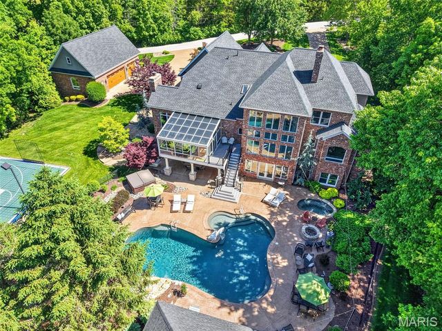 910 Peruque View Drive, Wentzville, MO 63385