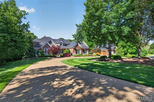 910 Peruque View Drive, Wentzville, MO 63385