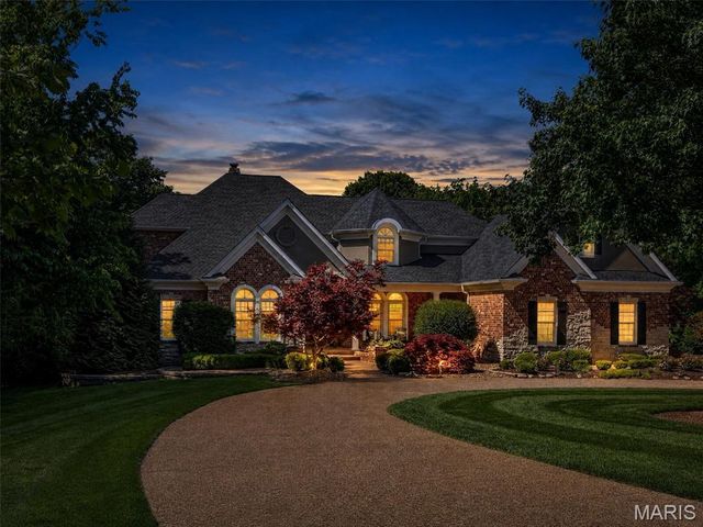 910 Peruque View Drive, Wentzville, MO 63385
