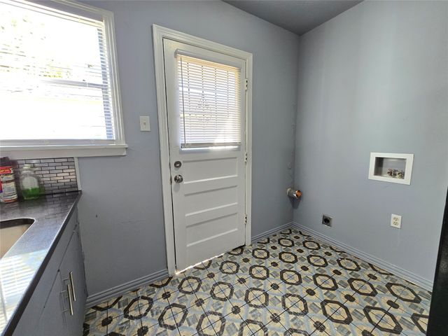 1730 Seevers Avenue 2, Dallas, TX 75216