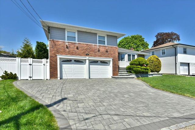 837 Beckman Drive, Bellmore, NY 11710