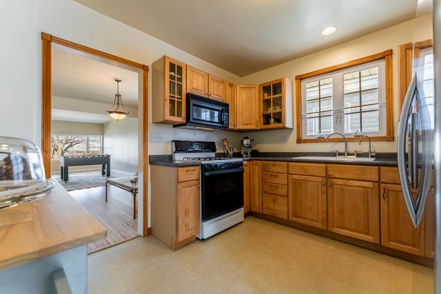 6119 W School Street, Chicago, IL 60634