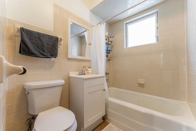 6119 W School Street, Chicago, IL 60634