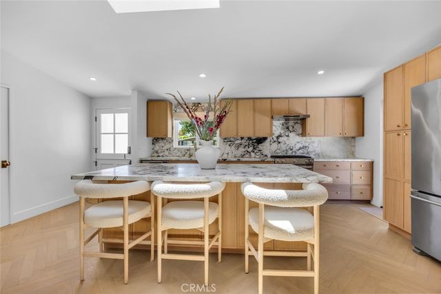 268 E Bay, Costa Mesa, CA 92627