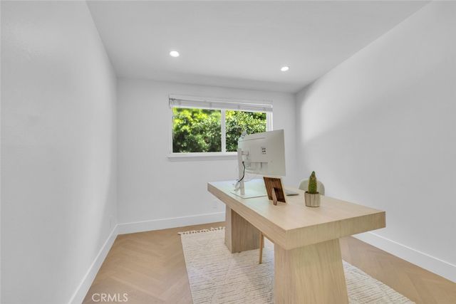 268 E Bay, Costa Mesa, CA 92627