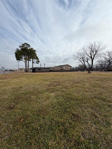 301 W Malloy Bridge Road, Seagoville, TX 75159