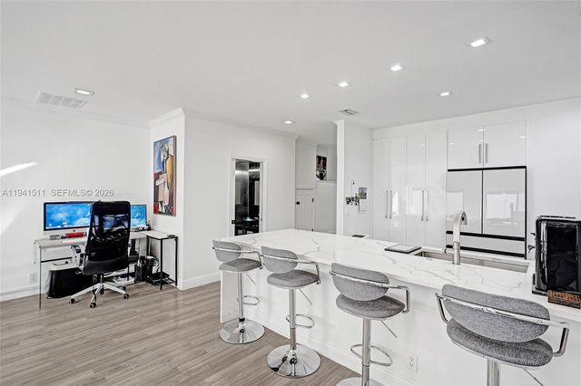 21150 Jib Ct J12, Aventura, FL 33180