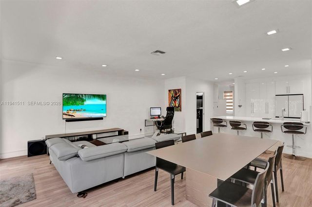 21150 Jib Ct J12, Aventura, FL 33180