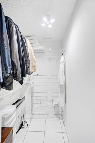 21150 Jib Ct J12, Aventura, FL 33180