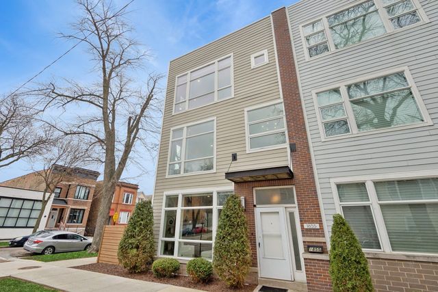 1855 N St Louis Avenue, Chicago, IL 60647
