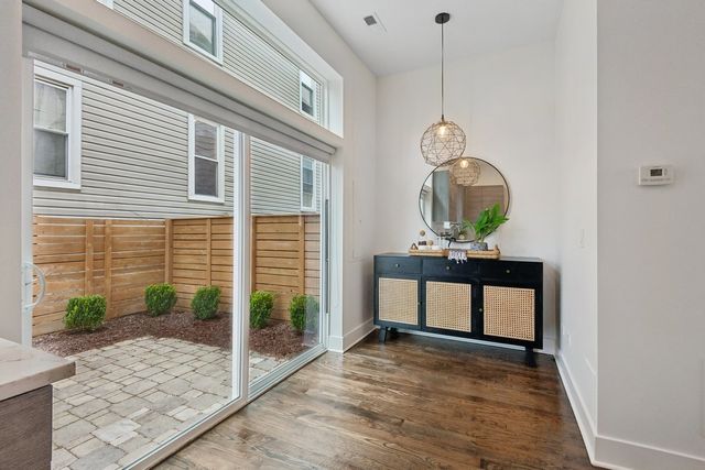 1855 N St Louis Avenue, Chicago, IL 60647