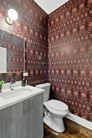 1855 N St Louis Avenue, Chicago, IL 60647