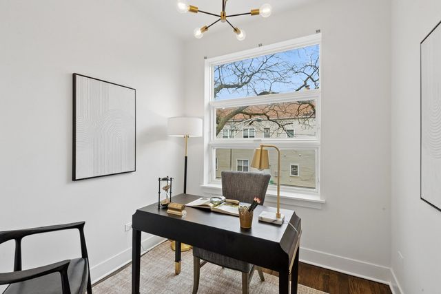 1855 N St Louis Avenue, Chicago, IL 60647