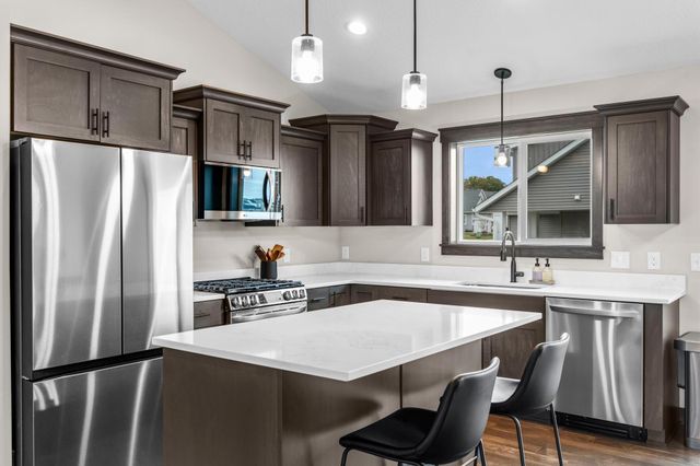 18591 Hexham Lane, Lakeville, MN 55044