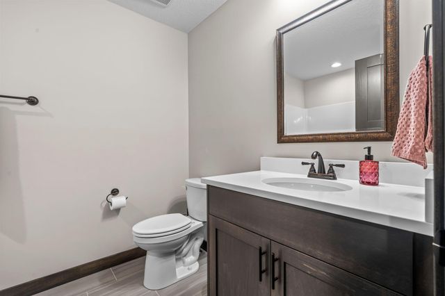 18591 Hexham Lane, Lakeville, MN 55044