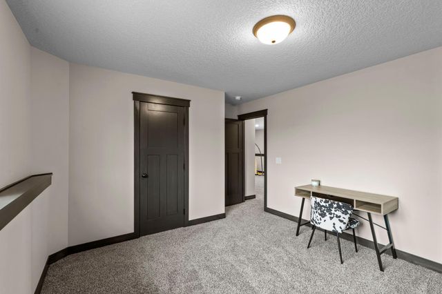 18591 Hexham Lane, Lakeville, MN 55044