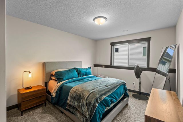 18591 Hexham Lane, Lakeville, MN 55044