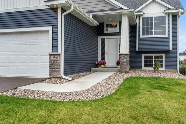 18591 Hexham Lane, Lakeville, MN 55044