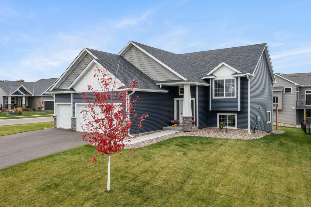 18591 Hexham Lane, Lakeville, MN 55044