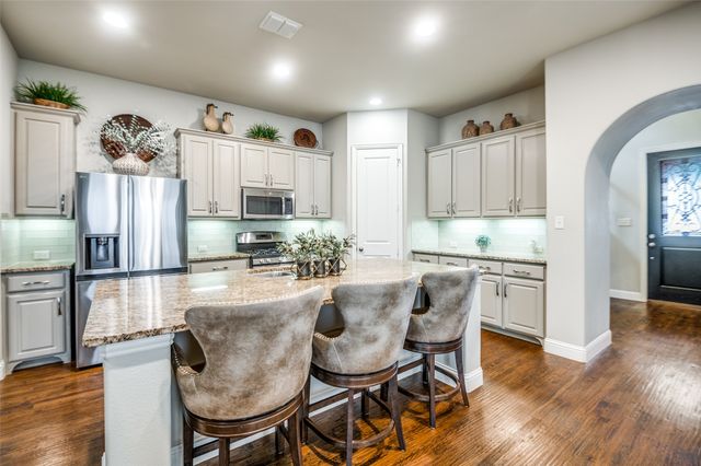 1012 Ivy Charm Way, Arlington, TX 76005