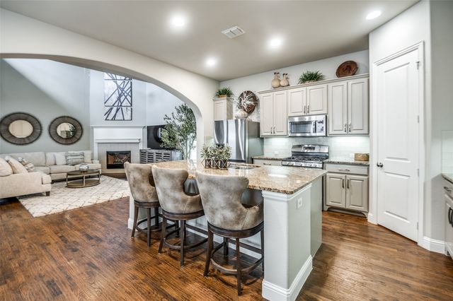 1012 Ivy Charm Way, Arlington, TX 76005