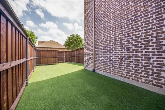 1012 Ivy Charm Way, Arlington, TX 76005