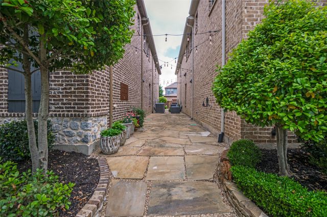 1012 Ivy Charm Way, Arlington, TX 76005