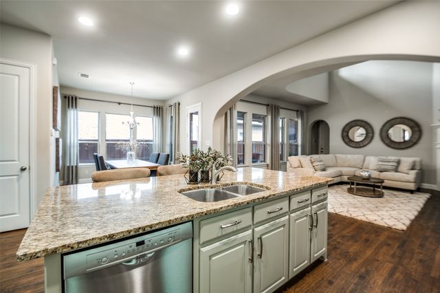 1012 Ivy Charm Way, Arlington, TX 76005