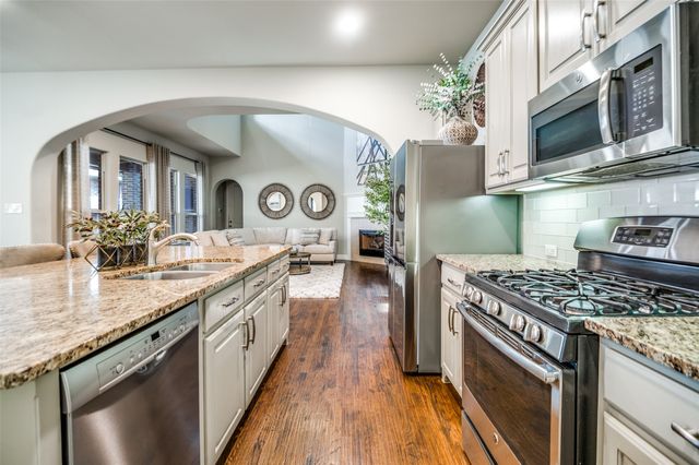 1012 Ivy Charm Way, Arlington, TX 76005