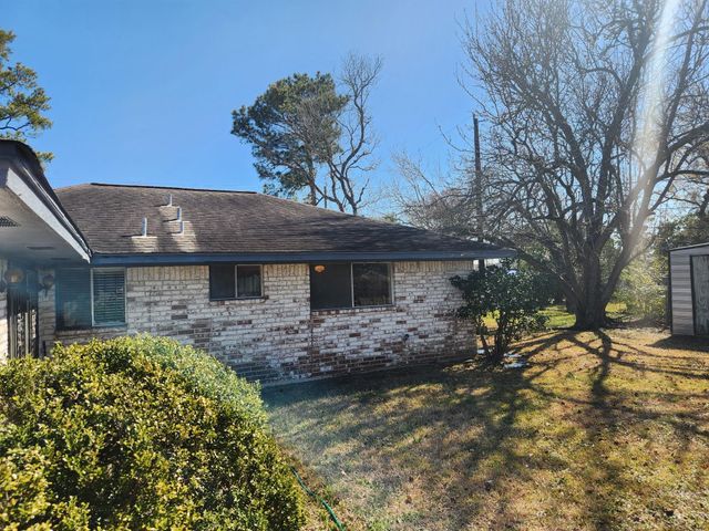 7726 Spinet Street, Houston, TX 77016