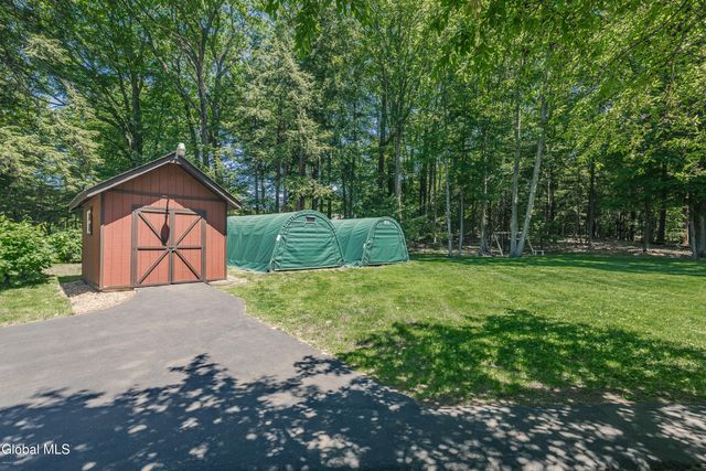 7104 Woods End Road, Galway, NY 12074