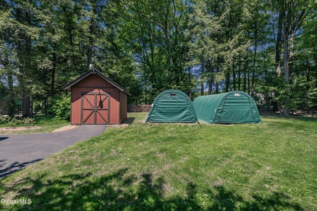 7104 Woods End Road, Galway, NY 12074