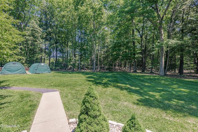 7104 Woods End Road, Galway, NY 12074